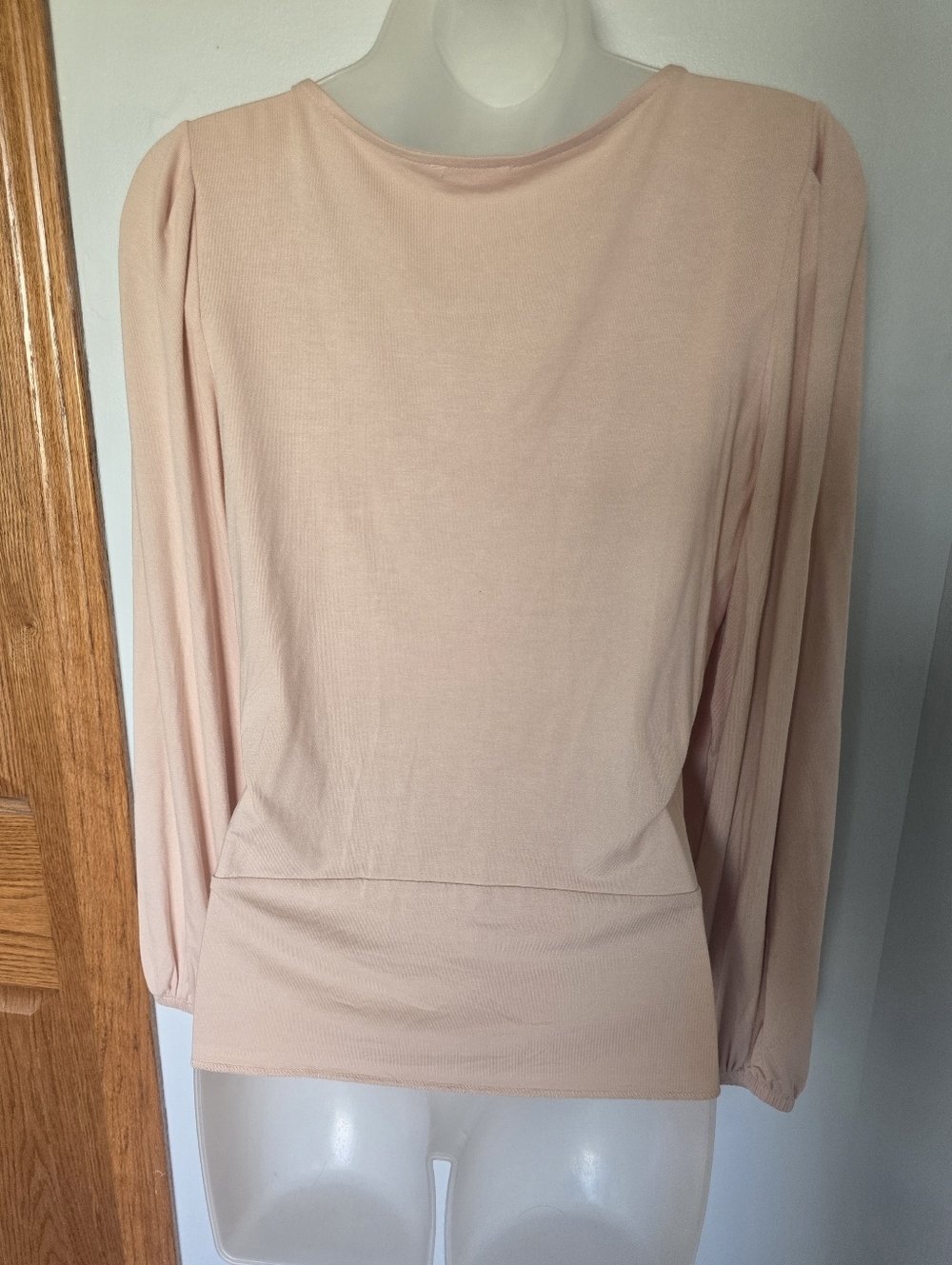 NWOT VENUS Light pink long-sleeved top Button Down Tie Front Womans Small - Picture 11 of 11